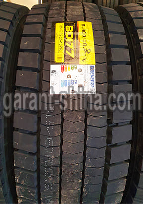 Blacklion BD177 (приводная) 315/60 R22.5 152/148L 18PR - Фото протектора с этикеткой вблизи